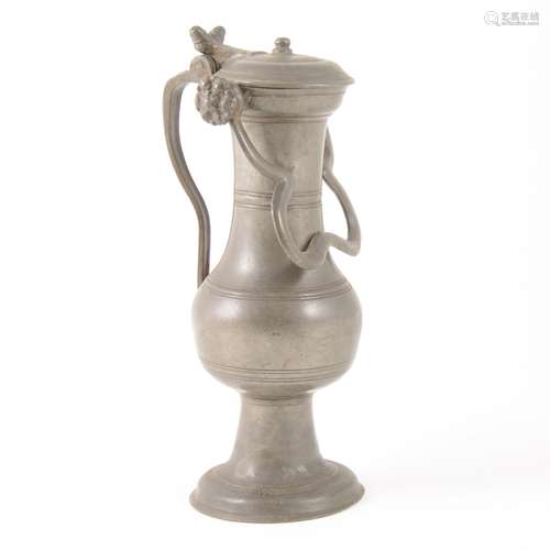 A French pewter wine flagon, 18th century