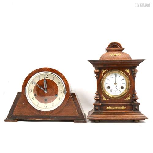 Continental walnut bracket clock,