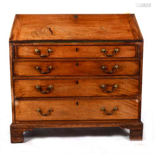 A Georgian mahogany bureau