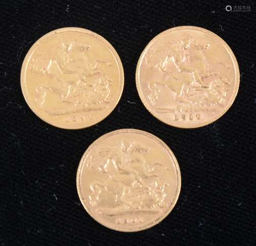 Three gold half Sovereign coins, 1894, 1901 and 1910.