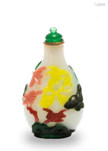 Chinese 4-Color Peking Glass Snuff, 18-19th C#十八/十九世紀 四色套料荷塘雅趣鼻煙壺