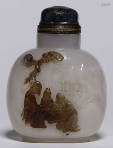 AN AGATE CARVED FIGURE PATTERN SNUFF BOTTLE