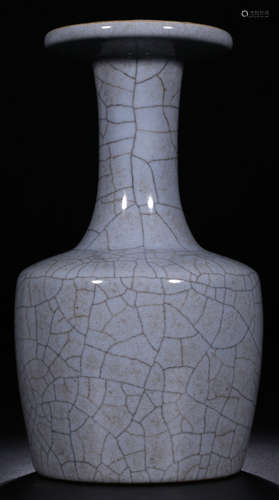 A FANGGUAN GLAZE VASE