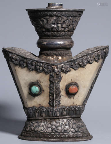 A SILVER CAST VASE WITH TURQUOISE&AGATE