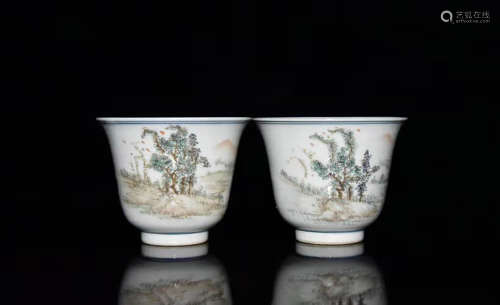A PAIR OF CHINESE LANDSCAPE LIGHT COLORFUL PORCELAIN CUPS