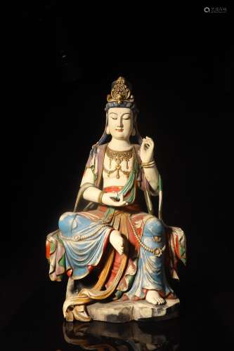 PIGMENT PAINTED AND CARVED WOODEN 'GUANYIN' SEATED FIGURE