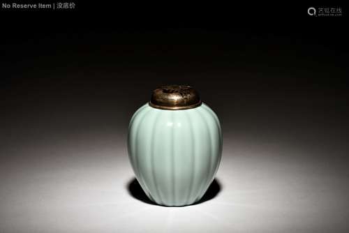 CELADON GLAZED INCENSE BURNER WITH BRONZE LID