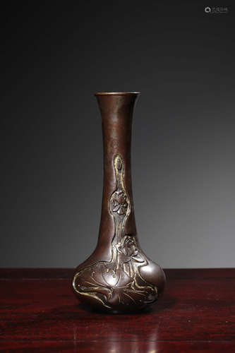 BRONZE CAST AND CARVED 'LOTUS FLOWER' VASE