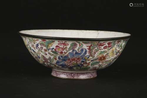 A Enamelled Bronze-Painting Bowl