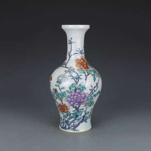 A Chinese Doucai Floral Porcelain Vase