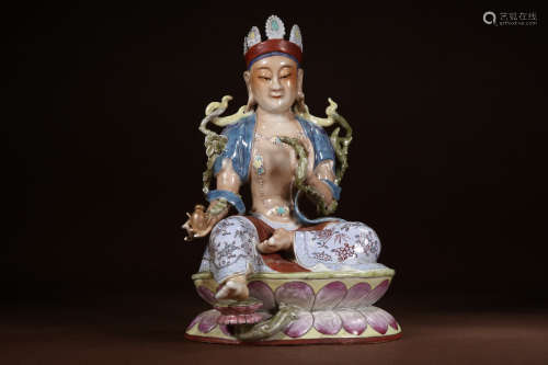 A Chinese Famille Rose Porcelain Statue of Amitayus Buddha