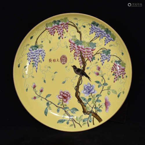 A Chinese Famille Rose Flower&Bird Pattern Porcelain Plate