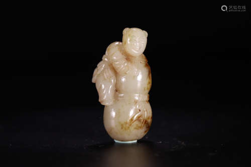 A Chinese Carved Hetian Jade Gourd-shaped Ornament