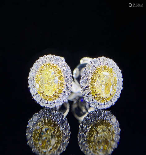 A Pair of Chinese Yellow Diamond Ears Stud