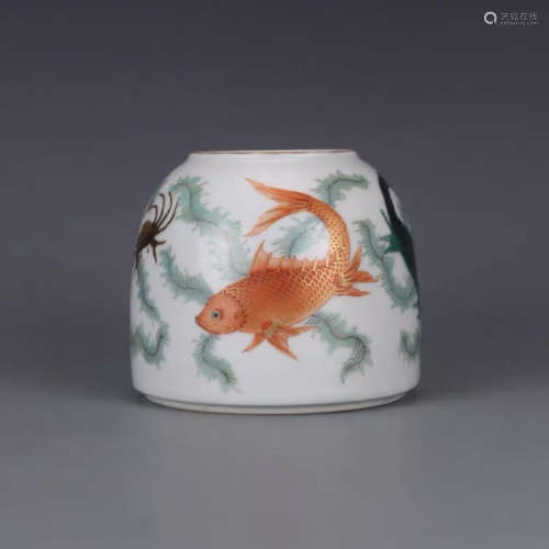 A Chinese Famille Rose Porcelain Water Pot