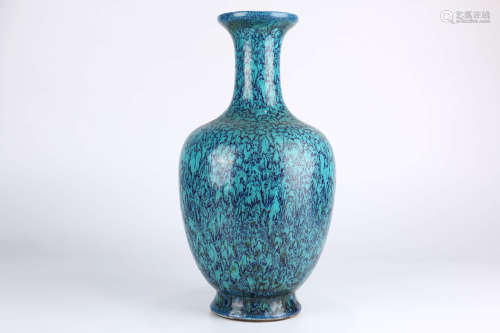 A Chinese Lujun Kiln Porcelain Vase