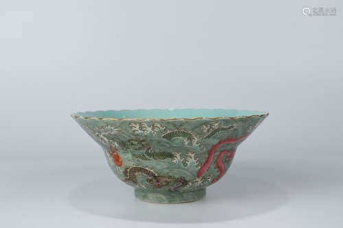 A Chinese Famille Rose Dragon Pattern Porcelain Bowl