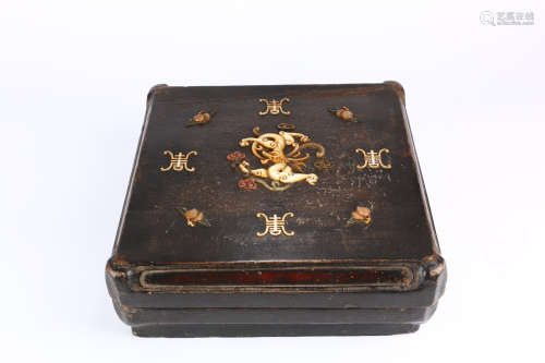 A Chinese Dragon Pattern lacquerware Box