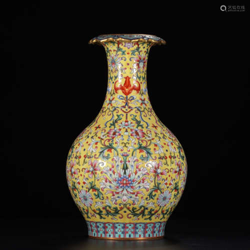 A Chinese Yellow Famille Rose Gild Floral Porcelain Vase
