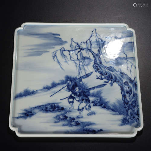 A Chinese Blue and White Floral Porcelain Plate