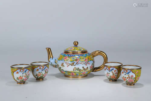 A set of Chinese Enamel Gild Floral Bird Painted Teapot and cups