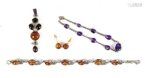 Silver costume jewellery including amber pendant, necklace and pair of stud earrings, together