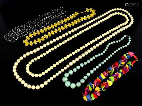 A mixed group of costume jewellery, including bright multi-coloured plastic necklace, curb chain