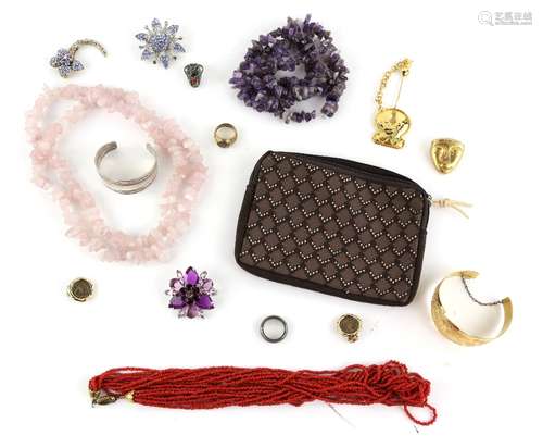 Collection of costume jewellery, tumbled amethyst necklace, with a similar rose quartz necklace,