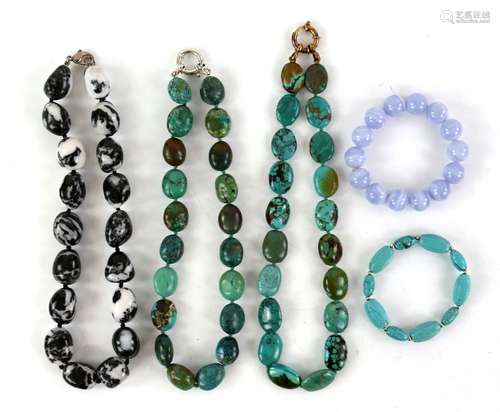 Collection of costume jewellery including blue lace agate bracelet, turquoise, black and white