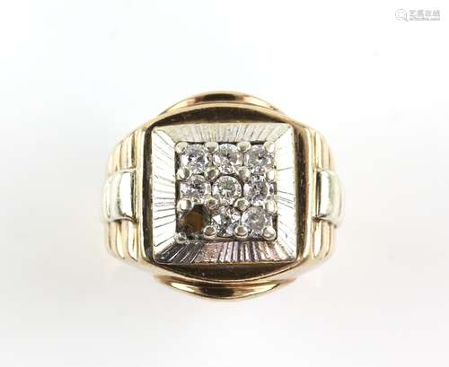 1970's diamond ring, set with eight round cut diamonds, estimated total diamond weight 0.64