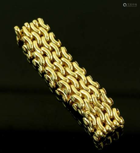 Fancy link gold bracelet, curved links set in six rows, with concealed clasp and figure of eight