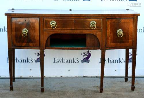 19th century mahogany bow fronted sideboard, 91 x 153 x 62cm