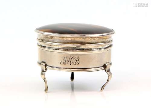 George V silver and tortoiseshell trinket/ring box, on three legs, by William Comyns, London 1914, 6