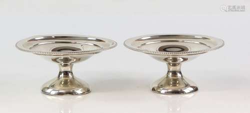 George V pair of silver pedestal bonbon dishes, with beaded border and in fitted case, by JG Ltd,