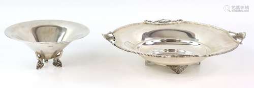 Turkish silver bowl, the plain body on three dolphin feet, stamped H. Kara 900, 18 cm diam.,