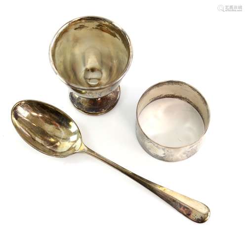 George V silver christening set, by Viner's Ltd, Sheffield 1931, comprising napkin ring, eggcup