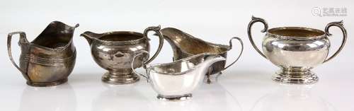 George V silver sugar bowl and cream jug, 15 cm wide, by JB Chatterley & Sons Ltd, London 1930,