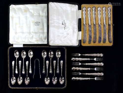 George V silver set of six cake forks and six butter knives, by Walker & Hall, Sheffield 1921/8,