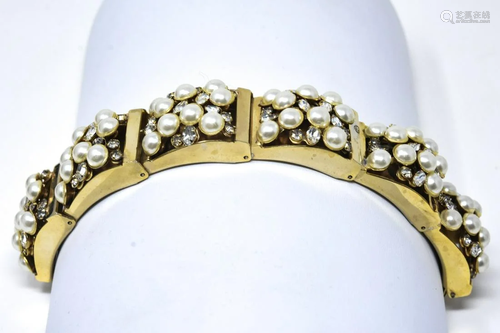 C 1950s Gilt Chunky Box Link Faux Pearl Bracelet