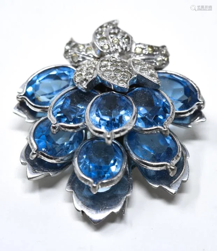 C 1935 Unsigned Pennino Aqua Crystal Pin Clip