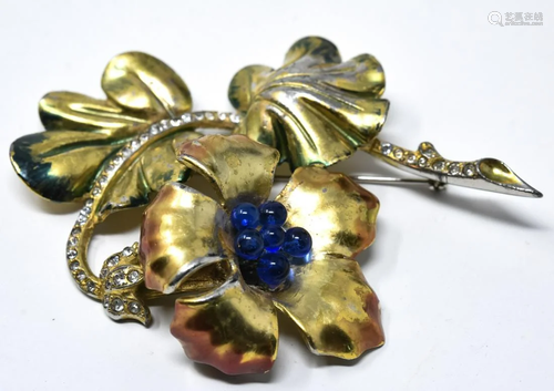 C 1935 Unsigned Boucher 3D Floral Brooch / Pin