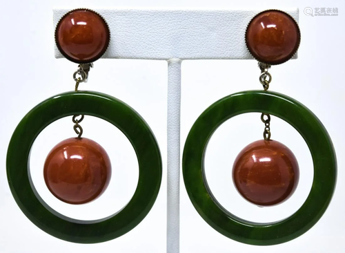 Pair C 1955 Vogue Signed Bakelite Clip Earrings