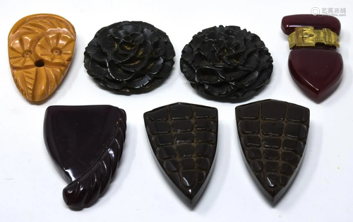 Collection of Vintage C 1940s Bakelite Clip Brooch