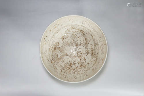 Chinese Chinese Cizhou kiln carved porcelain bowl