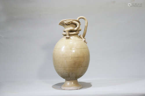 Chinese Chinese Celadon pot with dragon handle