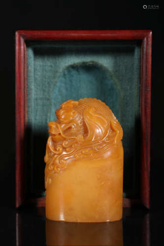 Chinese Chinese Tian Huang jade seal carved by Wu Changshuo