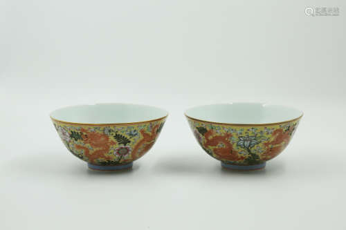 Chinese Chinese pair of Yongzheng period porcelain bowls