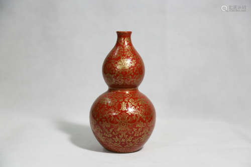 Chinese Chinese qing dynasty Qianlong period porcelain bottle