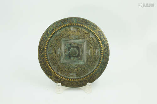 Chinese Chinese bronze mirror with gold painted