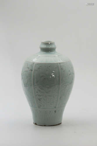 Chinese Chinese Hutian kiln porcelain bottle